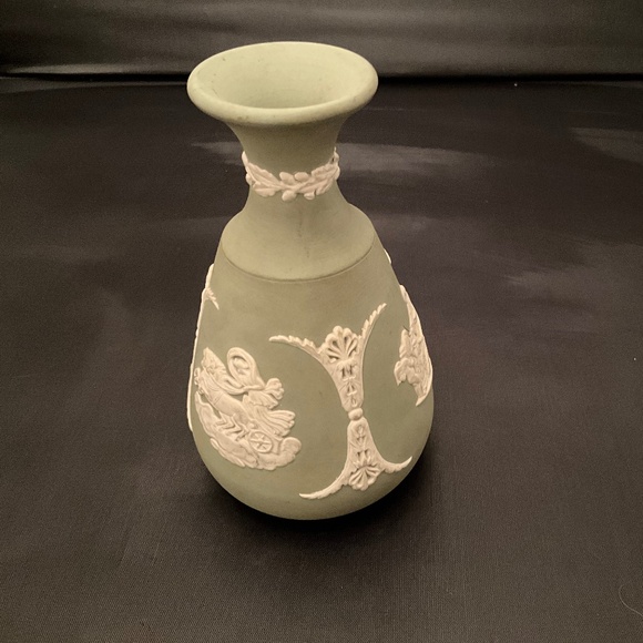 Wedgwood Celadon Green Jasperware Bud Vase with Raised Cream Design - Picture 2 of 2